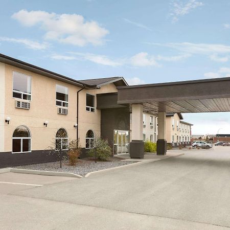 Days Inn & Suites By Wyndham Thompson Eksteriør bilde
