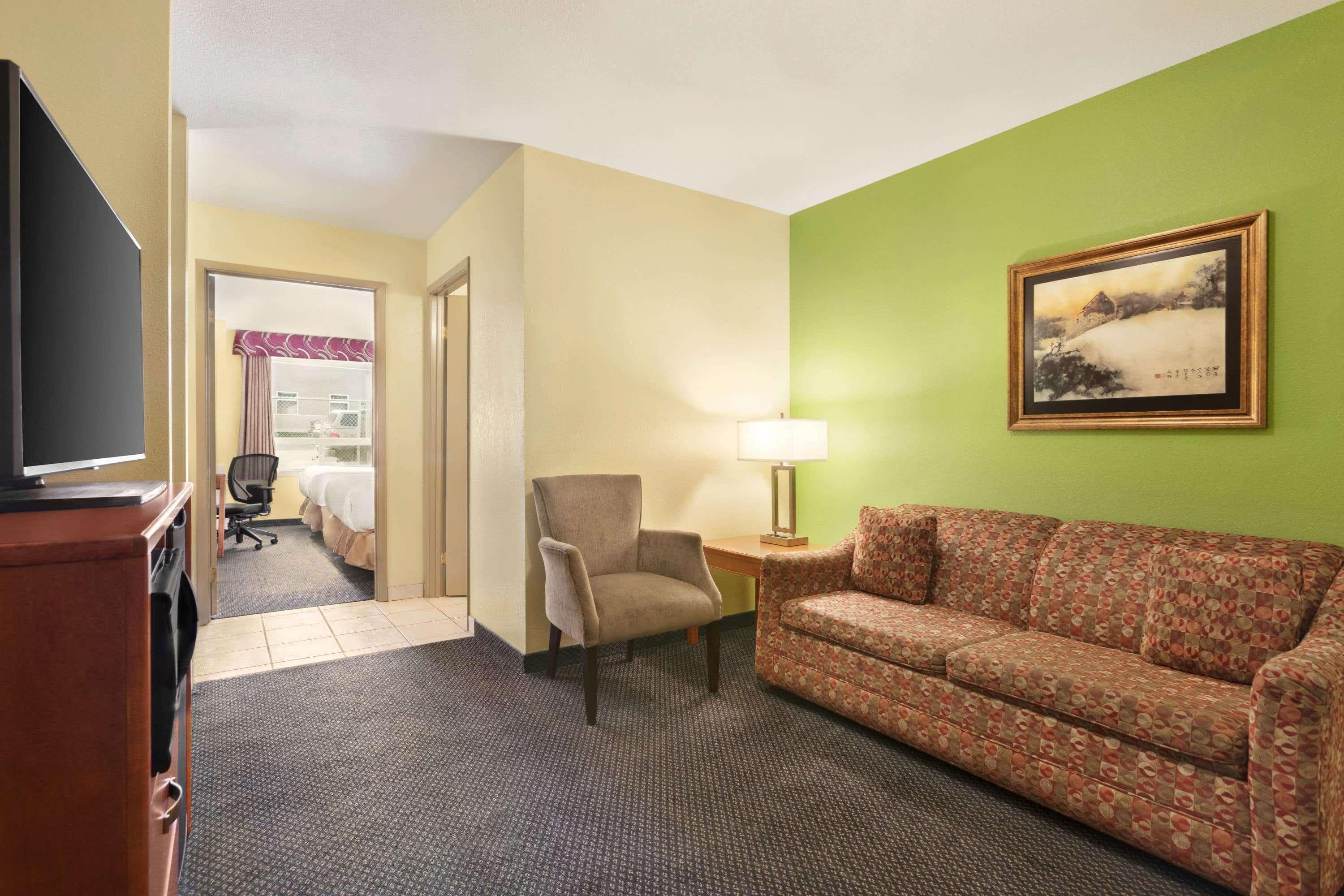 Days Inn & Suites By Wyndham Thompson Eksteriør bilde