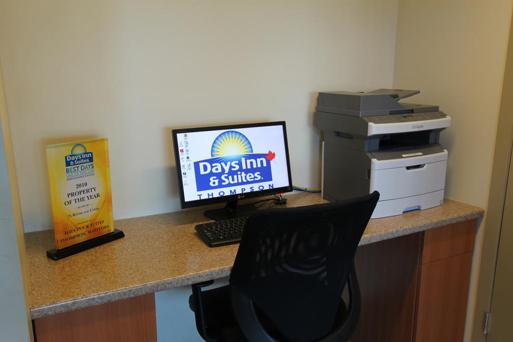 Days Inn & Suites By Wyndham Thompson Eksteriør bilde