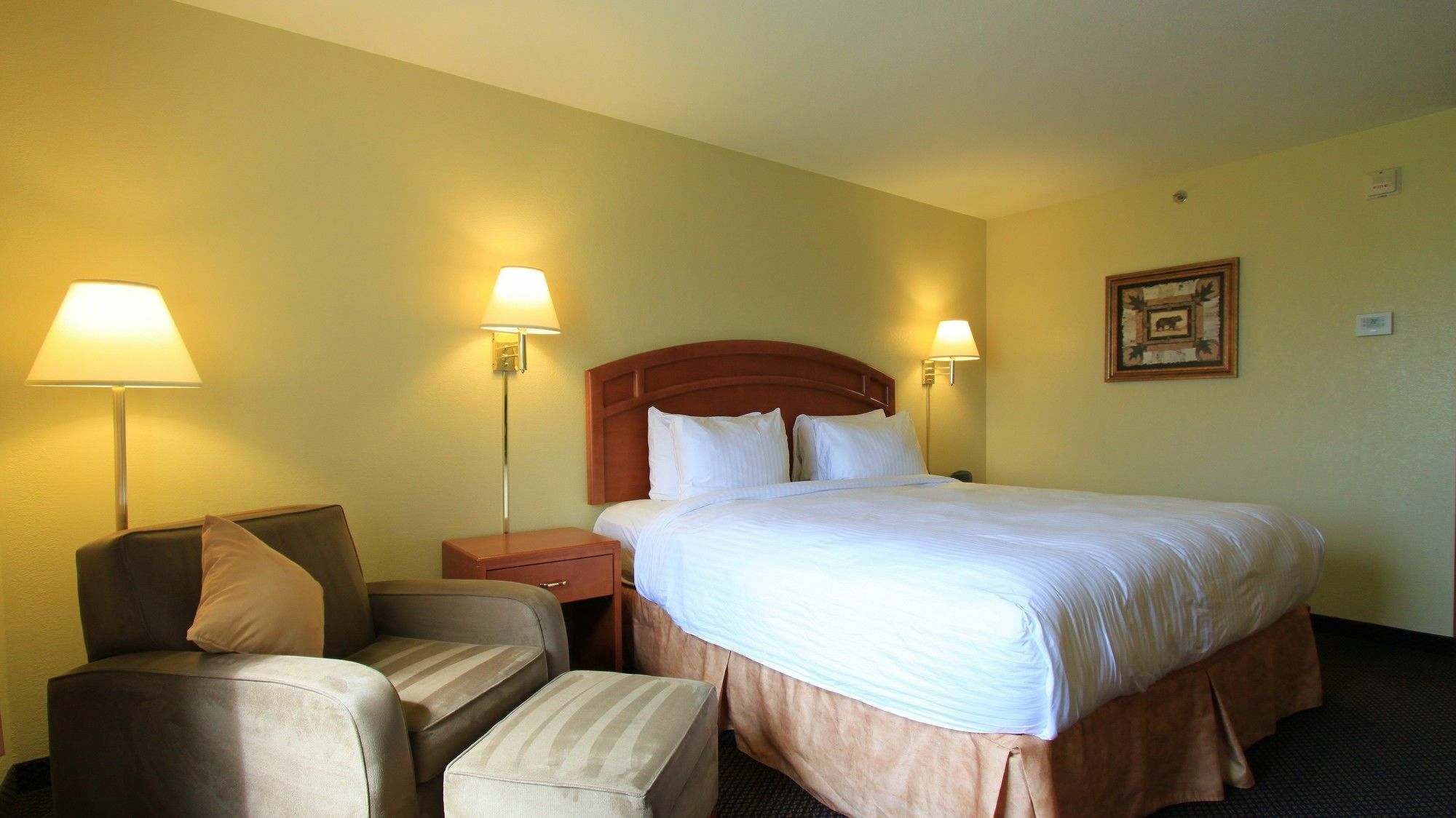Days Inn & Suites By Wyndham Thompson Eksteriør bilde
